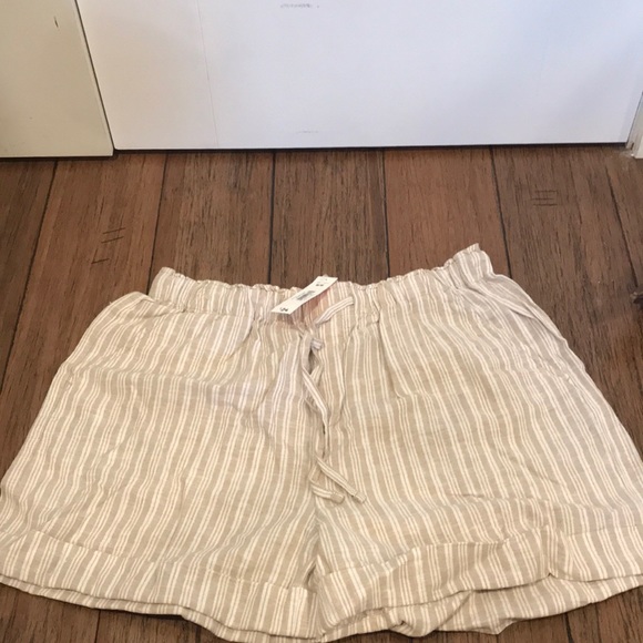3 for $35! Tan and white brand new Joe Fresh tie shorts - Picture 1 of 5